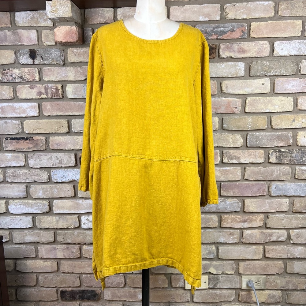 BRYN WALKER scoop neck tunic in golden mustard yellow